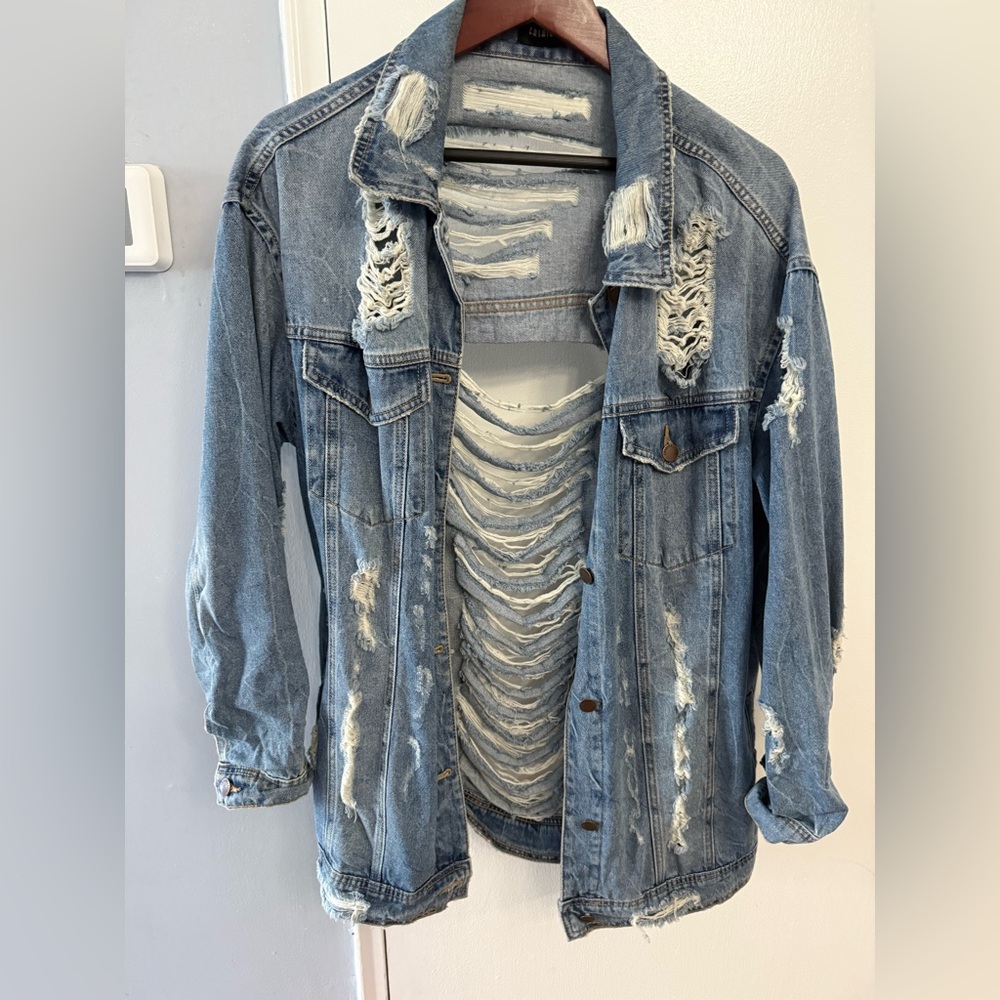 Fashion Nova - Cello brand Blue Denim distressed jacket